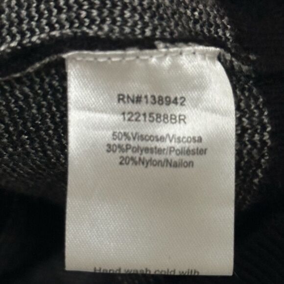 Ont Welfth Black White Heart Soft Stretch Pullover Sweater Medium - Picture 5 of 8